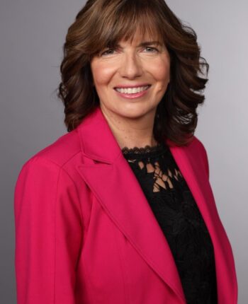 Photo of Lori Coombs