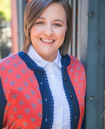 Photo of Stephanie Harris