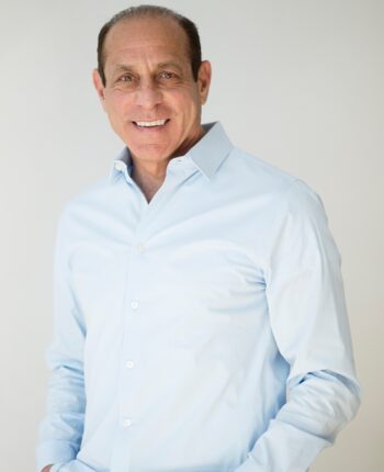Leon Grundstein Headshot