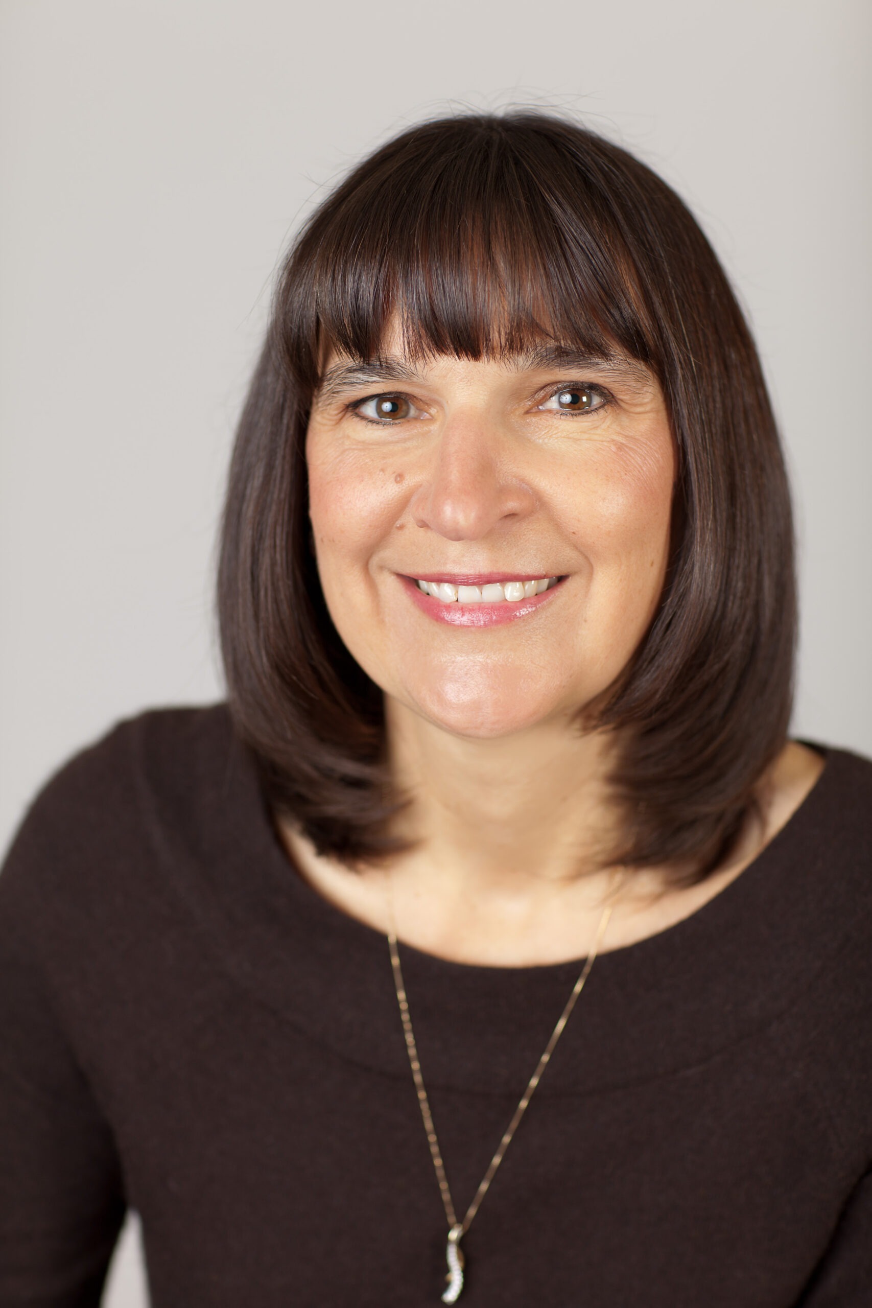 Schonfeldt Deidre Headshot