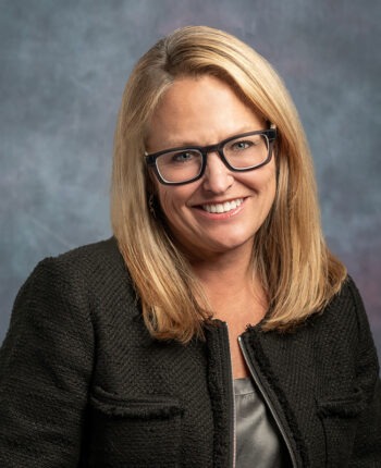 Kristin Ward Headshot